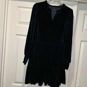 NWT 1. State Dark Blue Velvet tiered party dress Size Medium